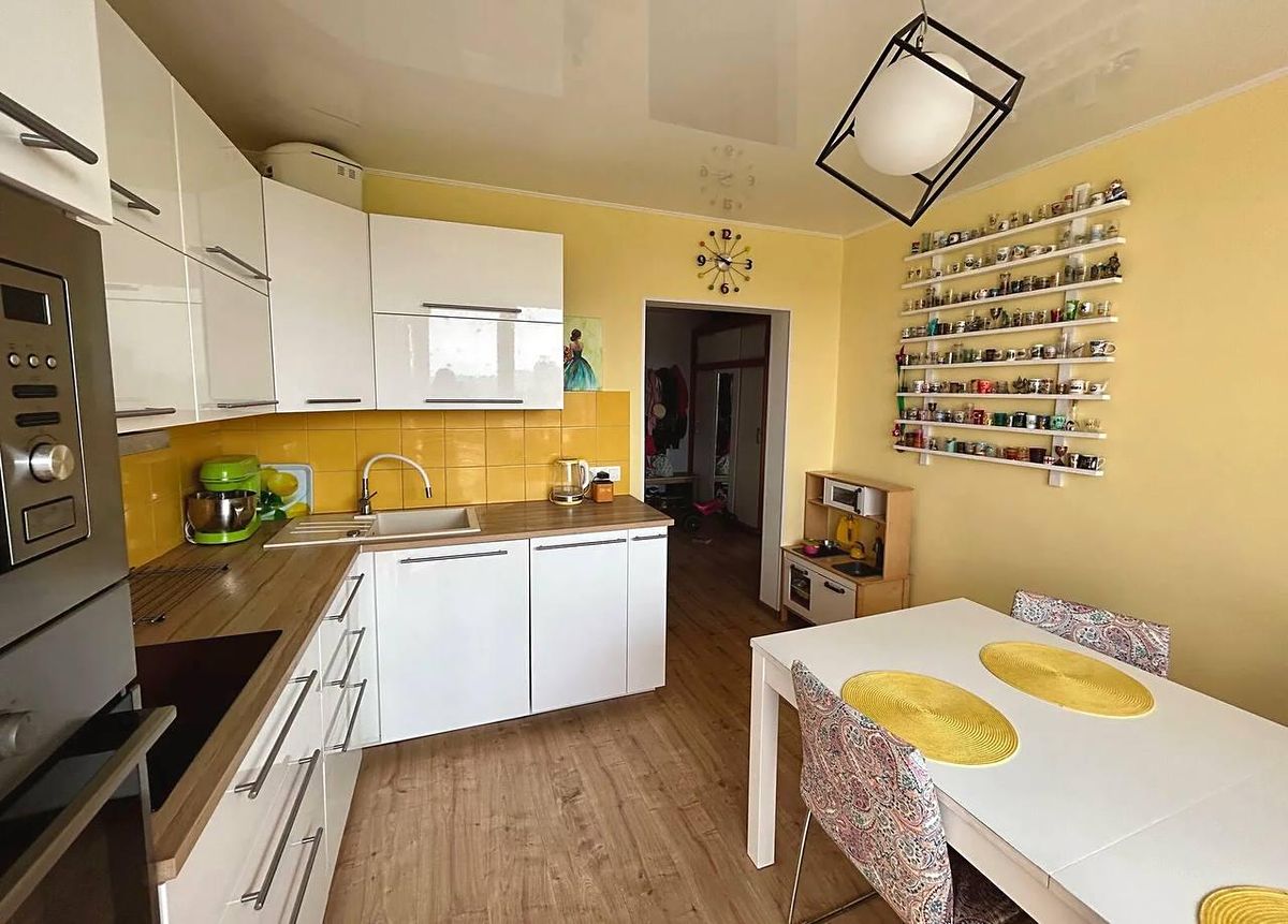 Pronájem bytu 3+1 70 m² – fotografie 3