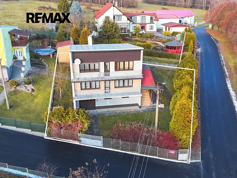 Prodej rodinného domu 350 m², pozemek 130 m², Halže – náhled fotky 2