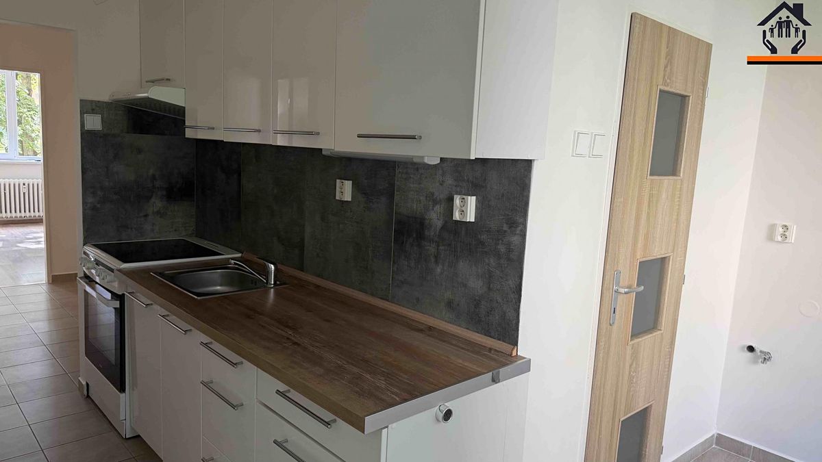 Pronájem bytu 3+1 75 m² – fotografie 2