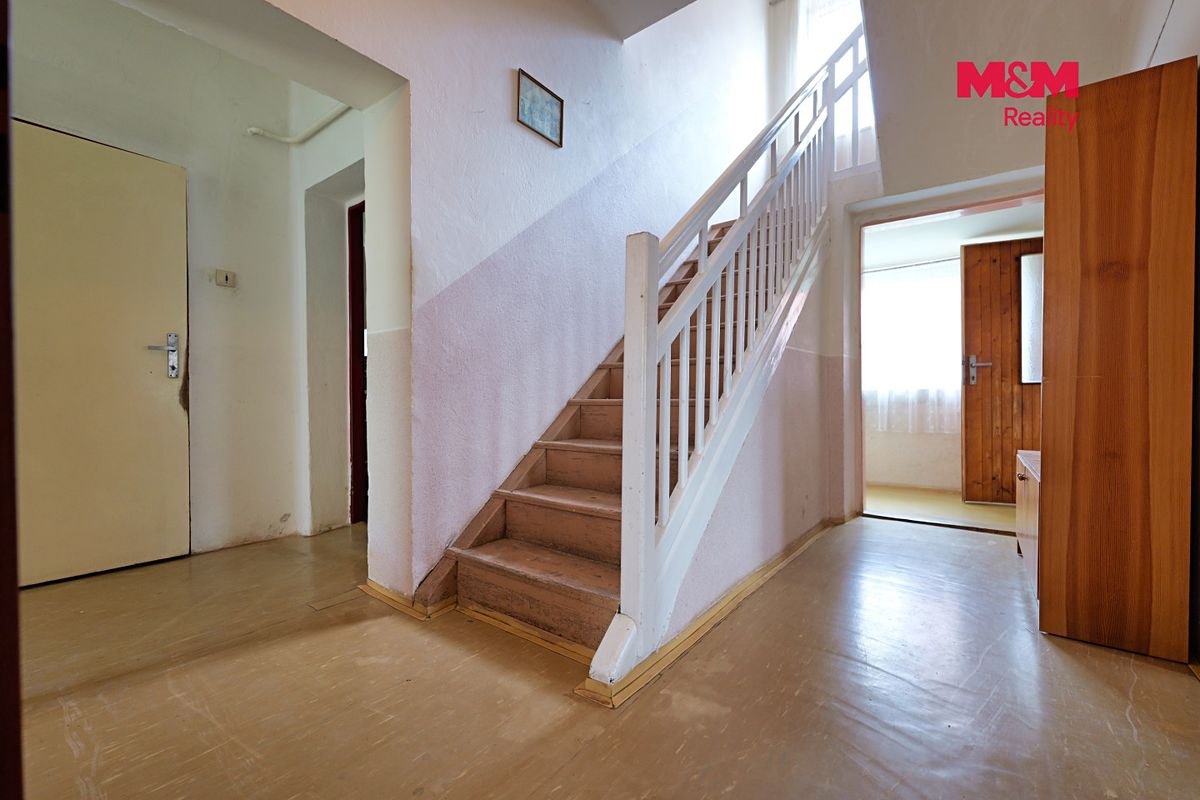Prodej rodinného domu 120 m², pozemek 1668 m² – fotografie 3