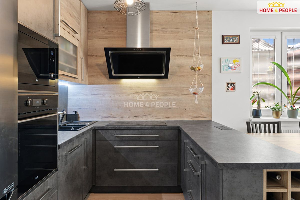 Prodej rodinného domu 150 m², pozemek 543 m² – fotografie 4