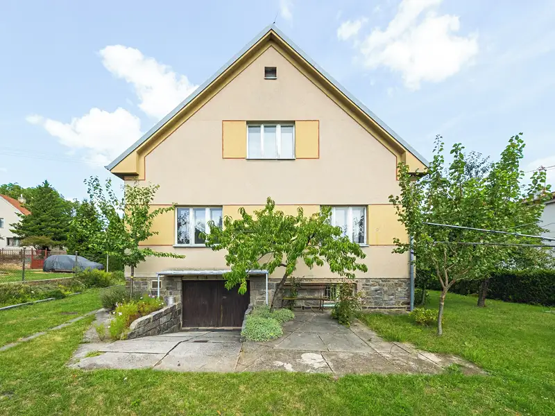 Prodej rodinného domu 231 m², pozemek 911 m², Pečky – náhled fotky 3