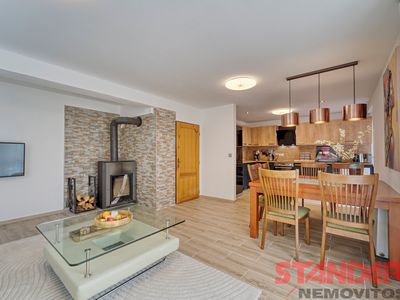 Prodej rodinného domu 207 m², pozemek 1063 m²