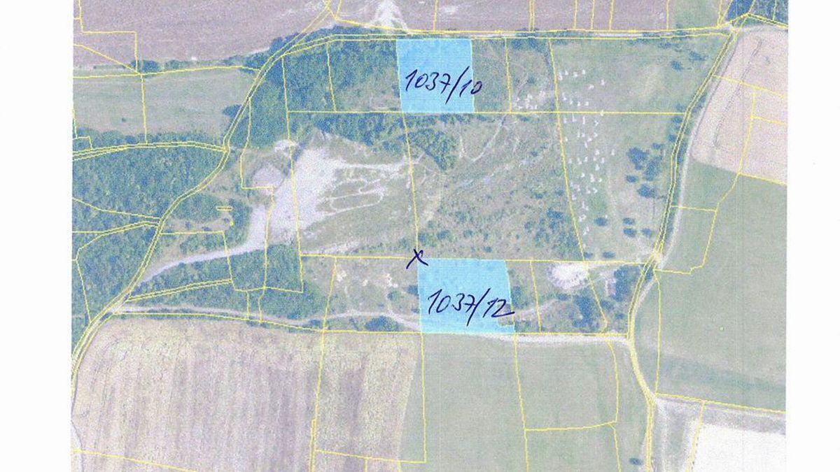 Dražba pozemku 11062 m², Čisovice – fotka 1 z 3
