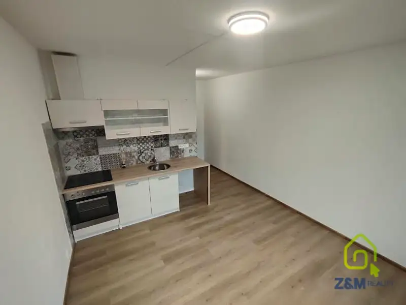 Pronájem bytu 1+kk 20 m², Chodov – náhled fotky 2
