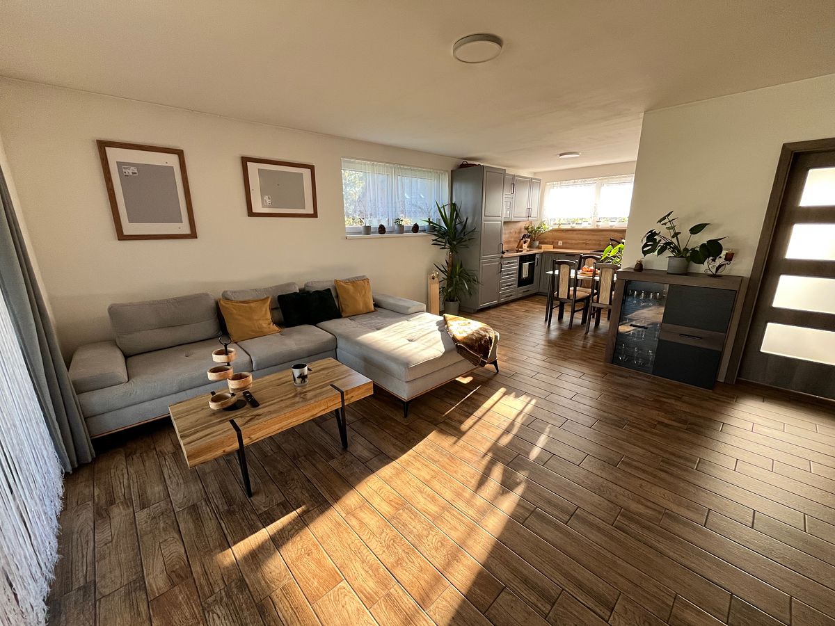 Prodej rodinného domu 85 m², pozemek 1018 m² – fotografie 2