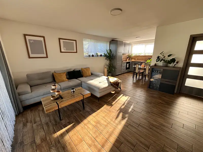 Prodej rodinného domu 85 m², pozemek 1018 m², Nepoměřice – náhled fotky 1