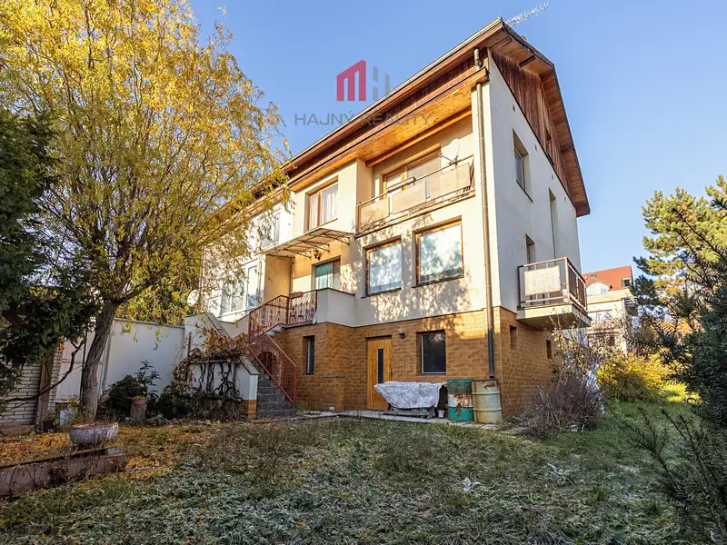 Prodej rodinného domu 254 m², pozemek 390 m², Praha – náhled fotky 3