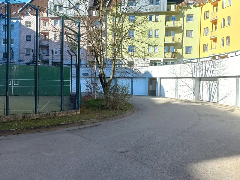 Prodej garážového stání 13 m², Jindřichův Hradec – náhled fotky 1