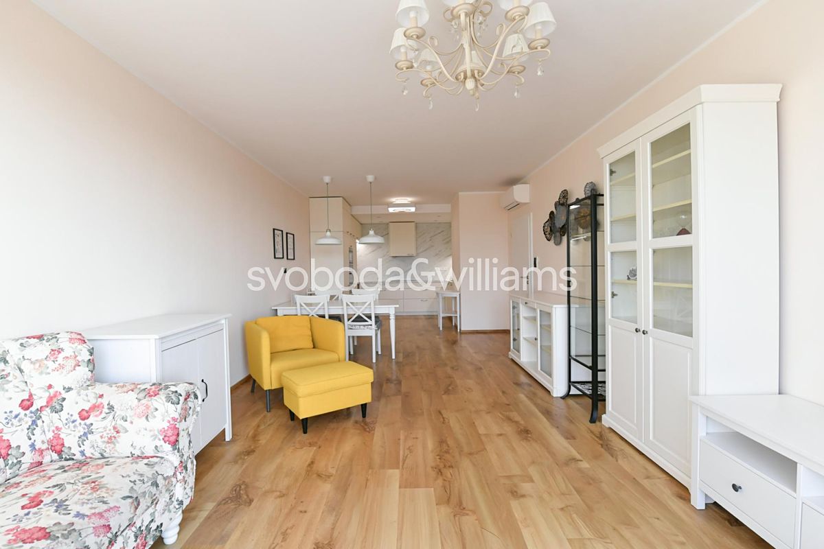 Pronájem bytu 3+kk 93 m² – fotografie 2
