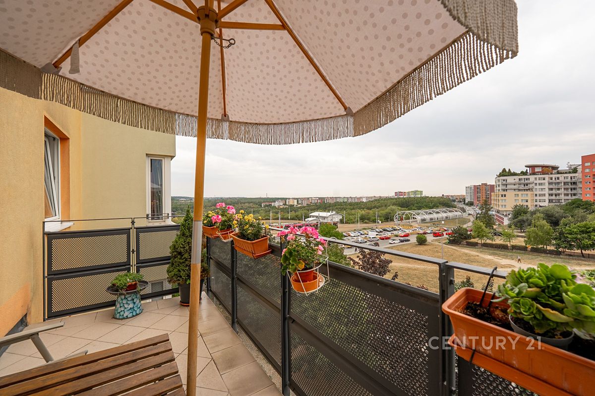 Pronájem bytu 2+kk 48 m² – fotografie 5