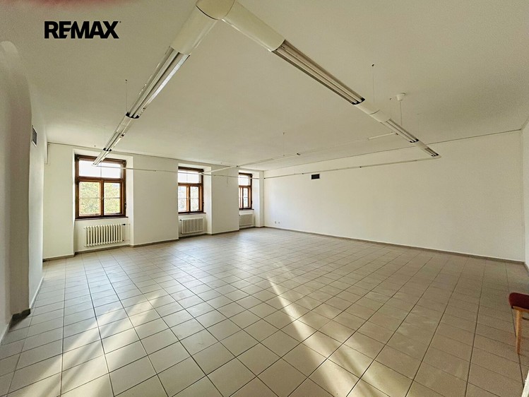 Комерційне приміщення в оренду, 300 м² (7 з 14)