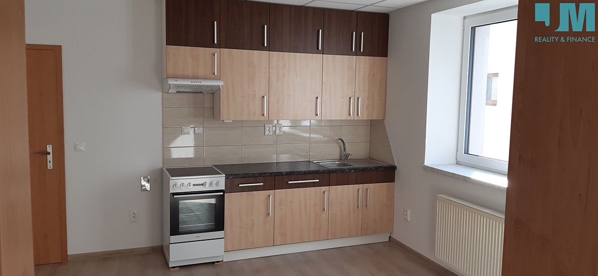Pronájem bytu 2+kk 39 m² – fotografie 4