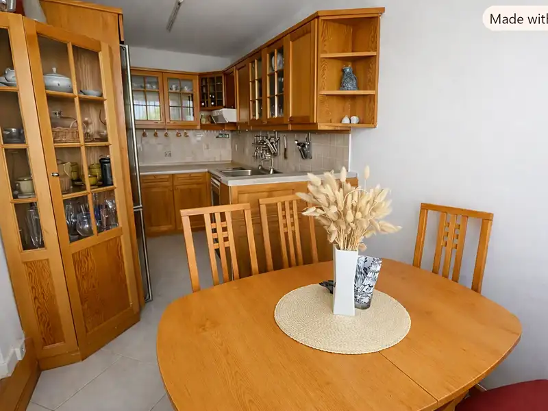 Prodej bytu 4+1 94 m², Praha – náhled fotky 3