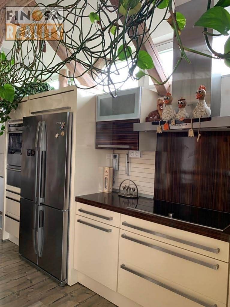 Pronájem bytu 2+kk 90 m² – fotografie 4