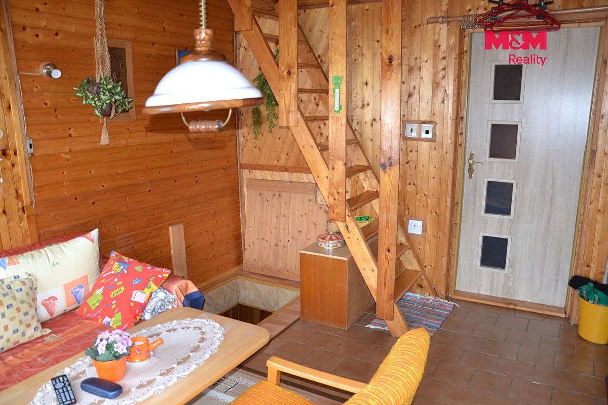 Prodej rodinného domu 72 m², pozemek 496 m² – fotografie 2