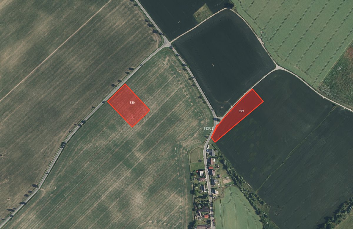 Prodej pole 8700 m², Dobrovice – fotka 1 z 3