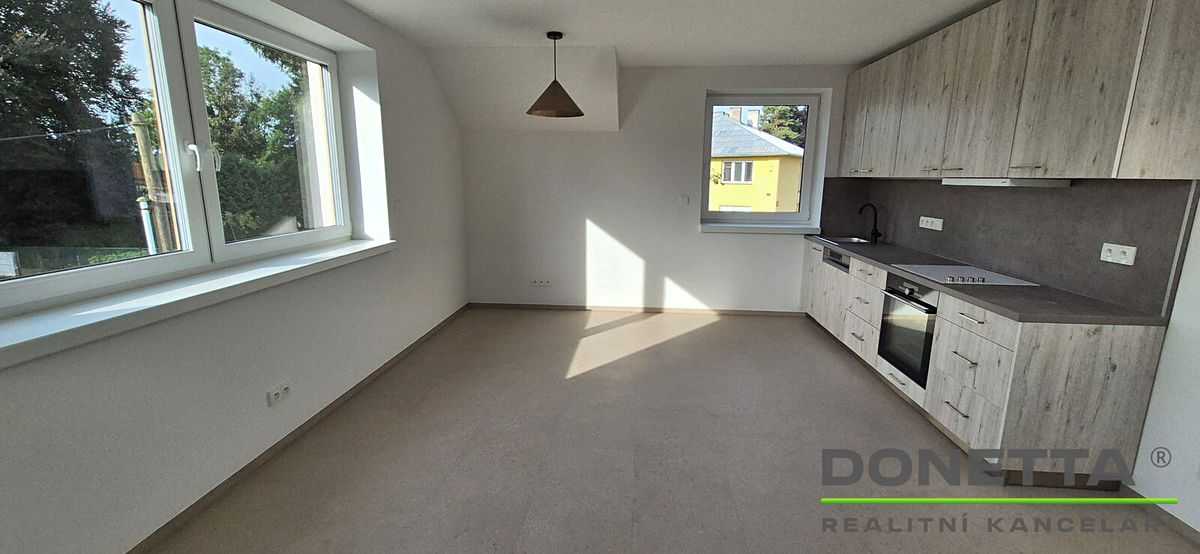 Pronájem bytu 3+kk 70 m² – fotografie 2
