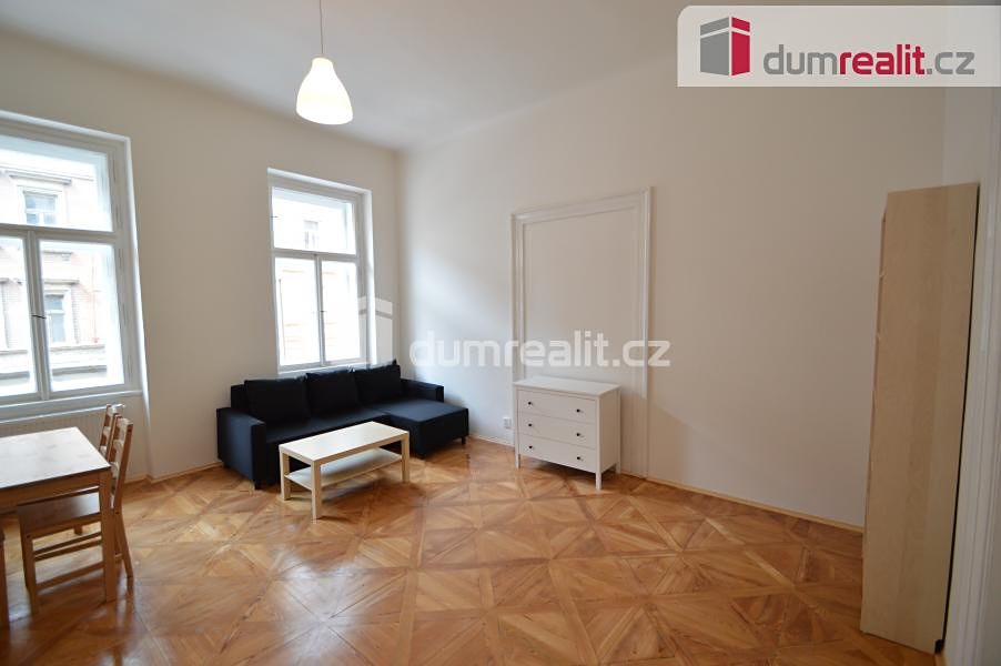 Pronájem bytu 2+kk 42 m² – fotografie 2