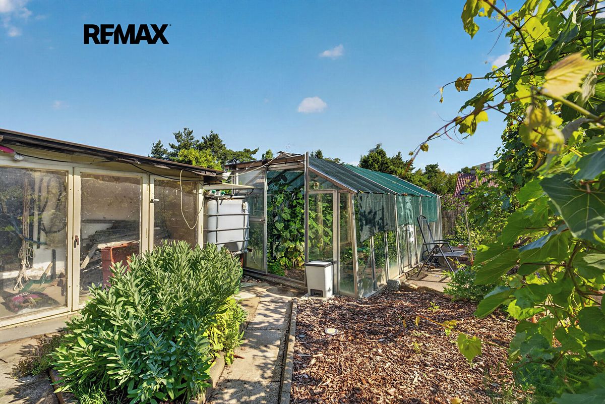 Prodej rodinného domu 270 m², pozemek 656 m² – fotografie 5