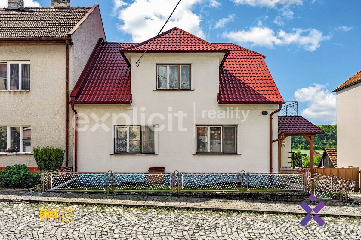 Prodej rodinného domu 122 m², pozemek 1312 m²