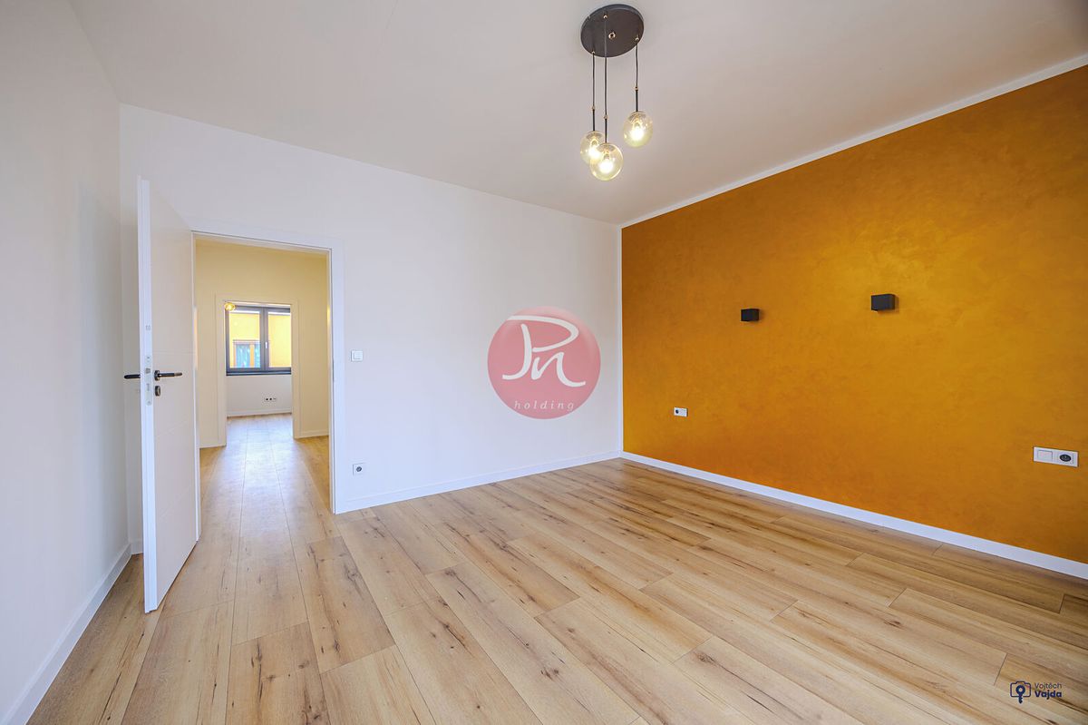 Pronájem bytu 4+kk 102 m² – fotografie 5