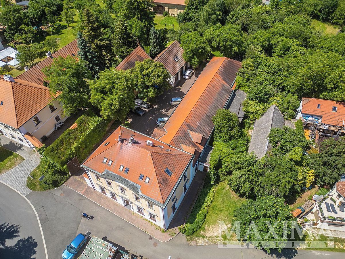 Prodej rodinného domu 250 m², pozemek 1117 m²