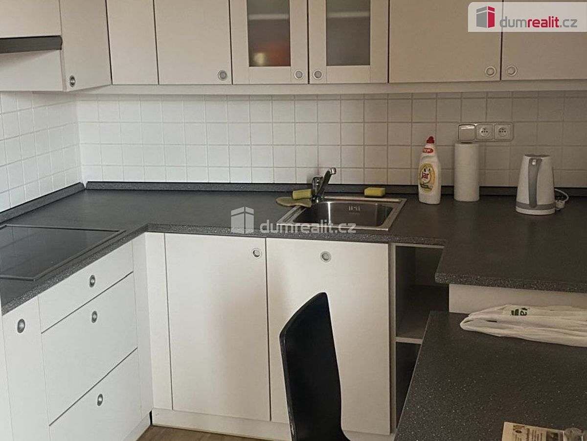 Pronájem bytu 1+kk 35 m²
