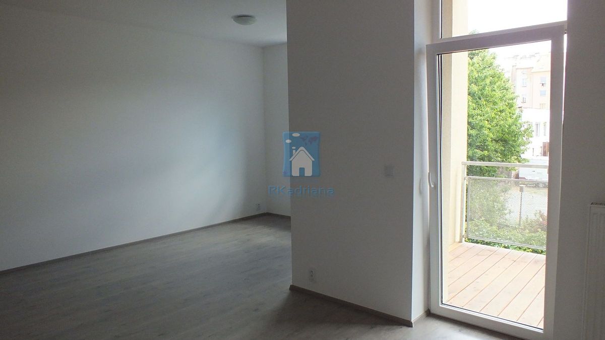 Pronájem bytu 1+kk 35 m² – fotografie 5