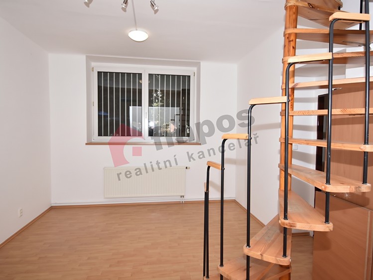 Комерційне приміщення в оренду, 136 м² (14 з 21)