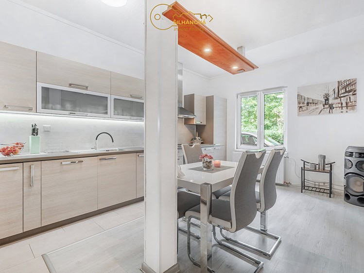 Prodej domu, 178 m² (7 z 24)