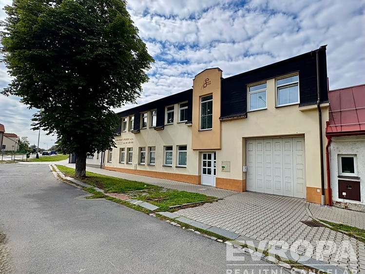 Gewerbefläche zum Kauf, 495 m² (1 von 28)