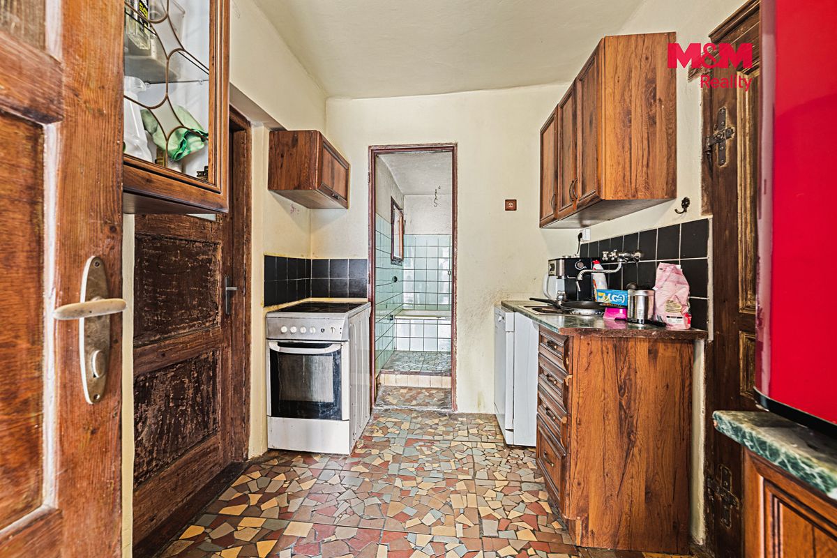 Prodej rodinného domu 120 m², pozemek 1740 m² – fotografie 3
