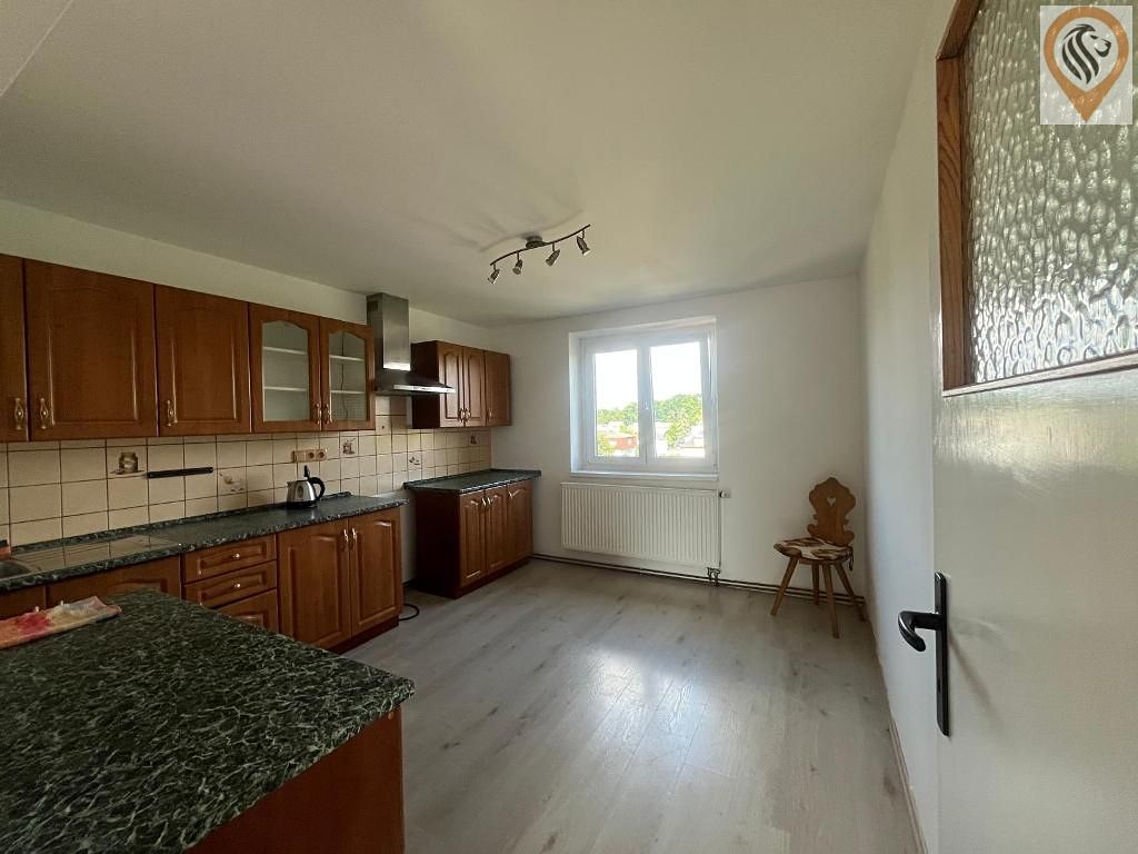Prodej rodinného domu 120 m², pozemek 726 m² – fotografie 4