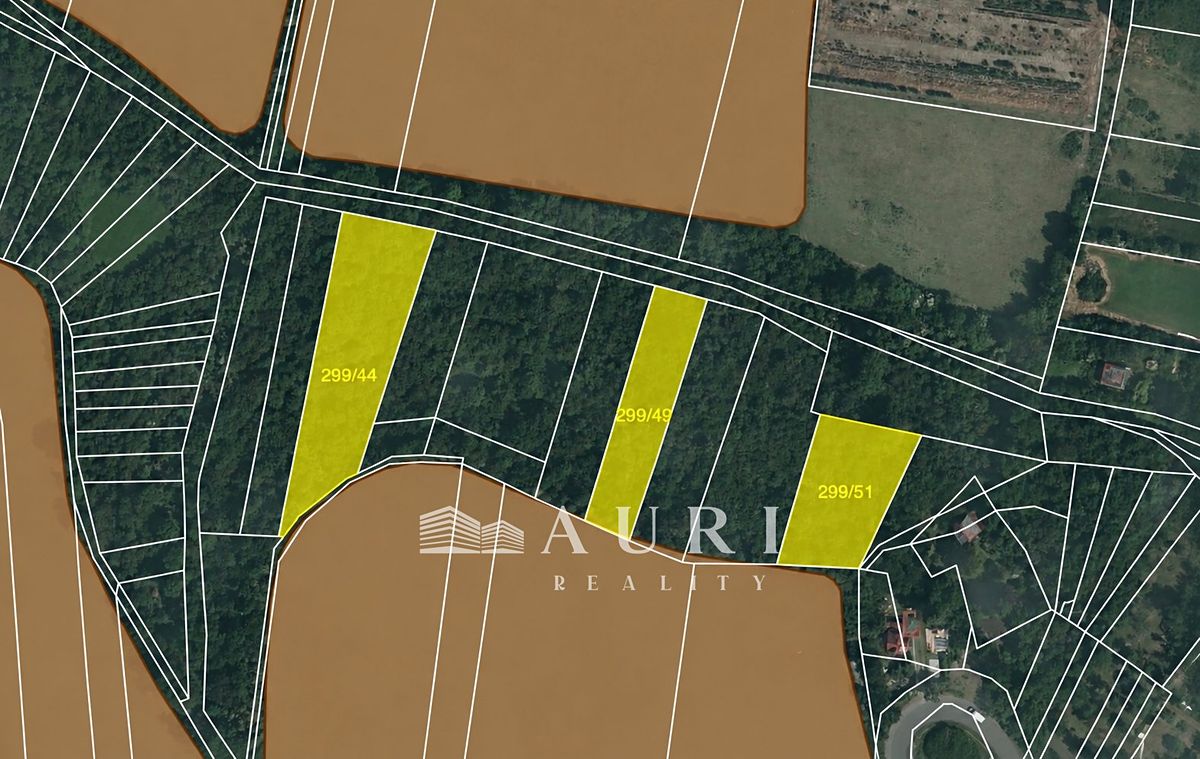 Prodej pozemku 7366 m²
