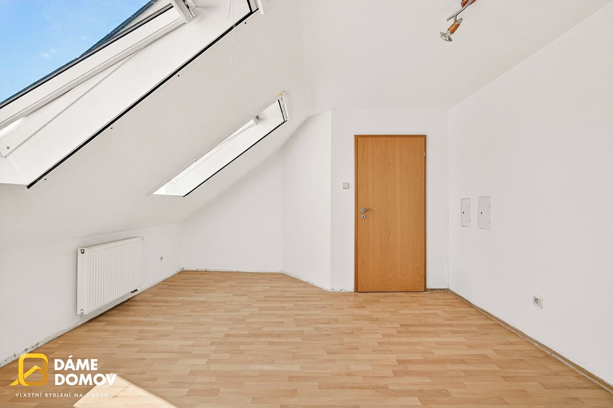 Prodej rodinného domu 169 m², pozemek 582 m² – fotografie 2