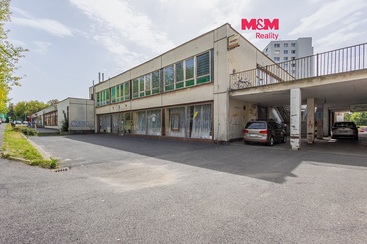 Prodej obchodního prostoru 1600 m²