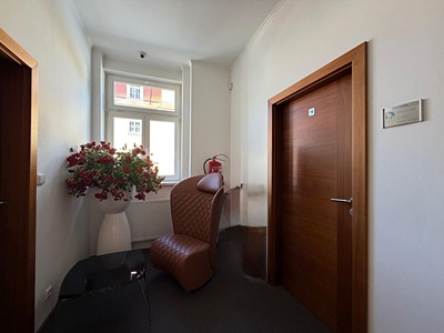 Комерційне приміщення на продаж, 868 м² (3 з 26)