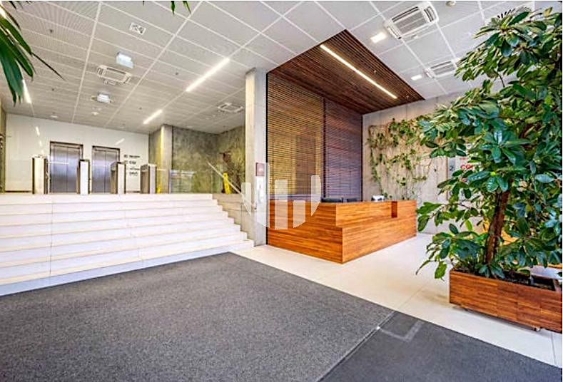 Pronájem kanceláře 800 m² – fotografie 2