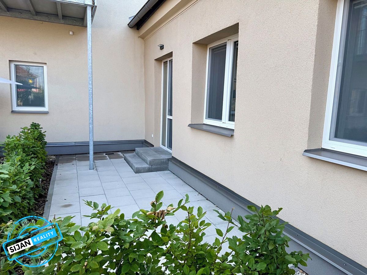Pronájem bytu 3+kk 56 m² – fotografie 4