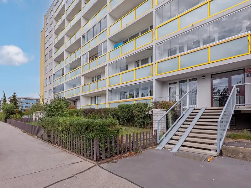 Prodej bytu 3+1 73 m², Praha – náhled fotky 3
