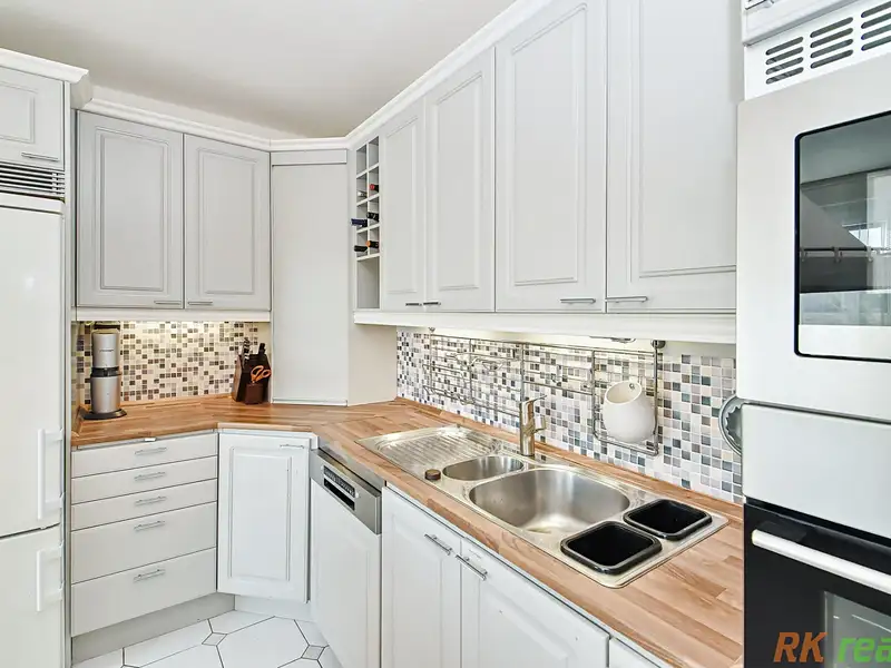 Prodej bytu 3+1 149 m², Praha – náhled fotky 3