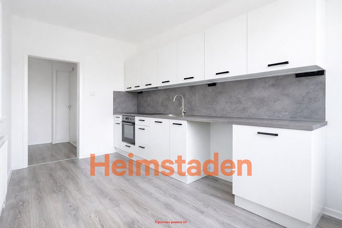 Pronájem bytu 1+1 35 m² – fotografie 3