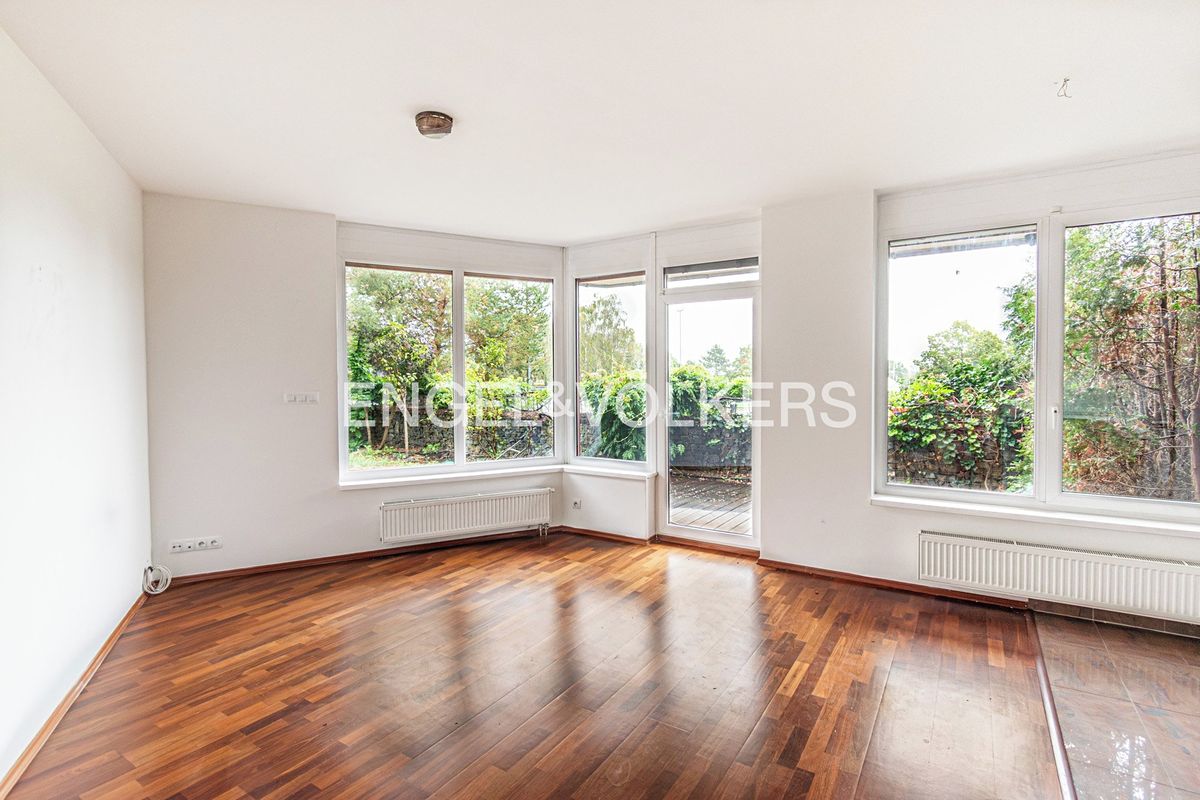 Pronájem bytu 3+kk 82 m²
