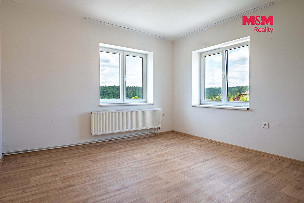 Prodej rodinného domu 160 m², pozemek 329 m² – fotografie 3