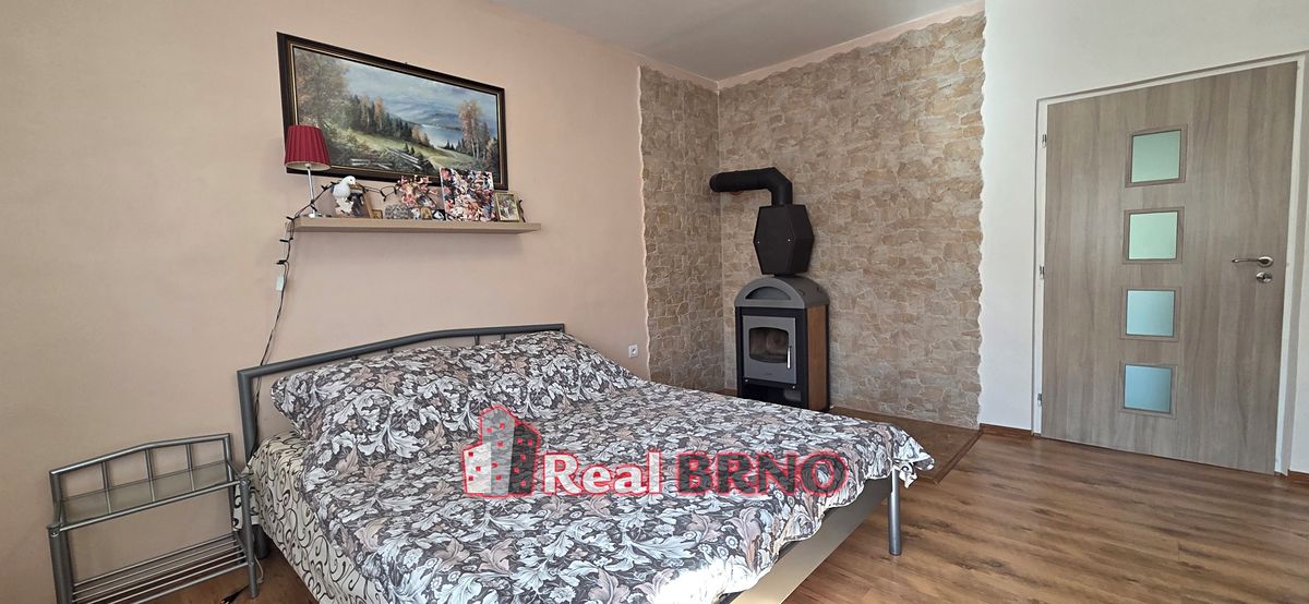 Prodej rodinného domu 172 m², pozemek 337 m² – fotografie 5