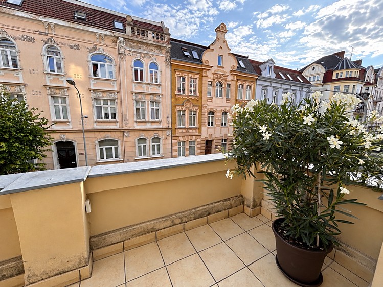 Комерційне приміщення на продаж, 353 м² (11 з 36)