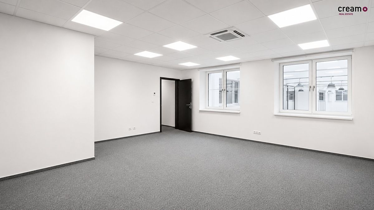 Pronájem kanceláře 54 m²