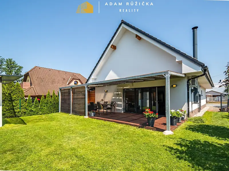 Prodej rodinného domu 177 m², pozemek 419 m², Srch – náhled fotky 1