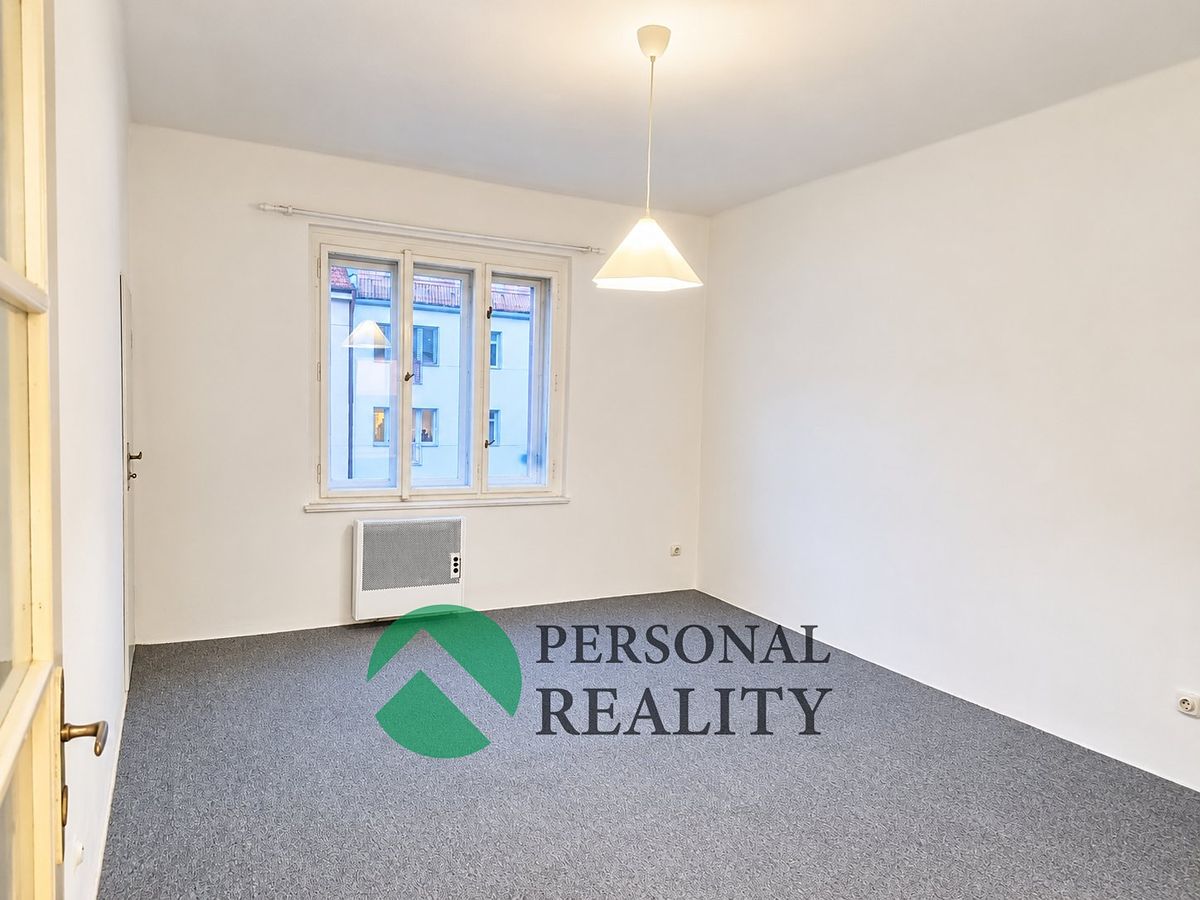 Pronájem bytu 1+kk 28 m² – fotografie 2